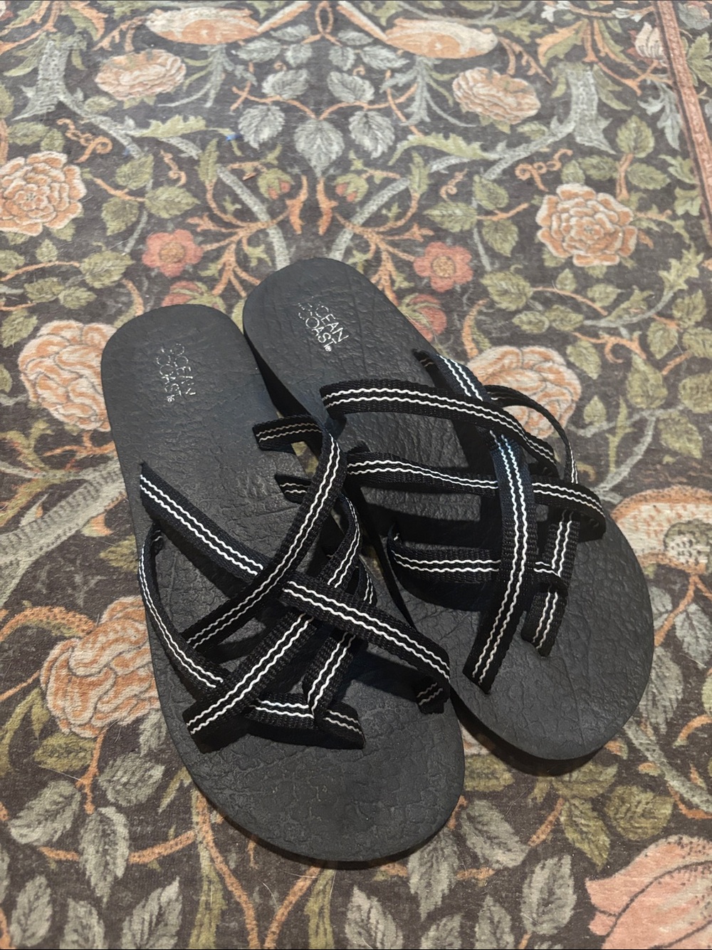 Black Strappy Slide Sandals - Ocean Coast Size 9